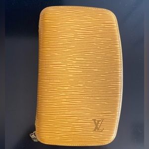 Louis Vuitton Epi Geode Yellow Travel Case Wallet